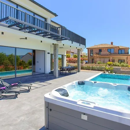 Villa House Lucija