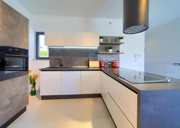 House Lucija Vila *