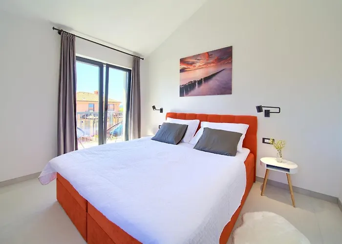 Vila House Lucija