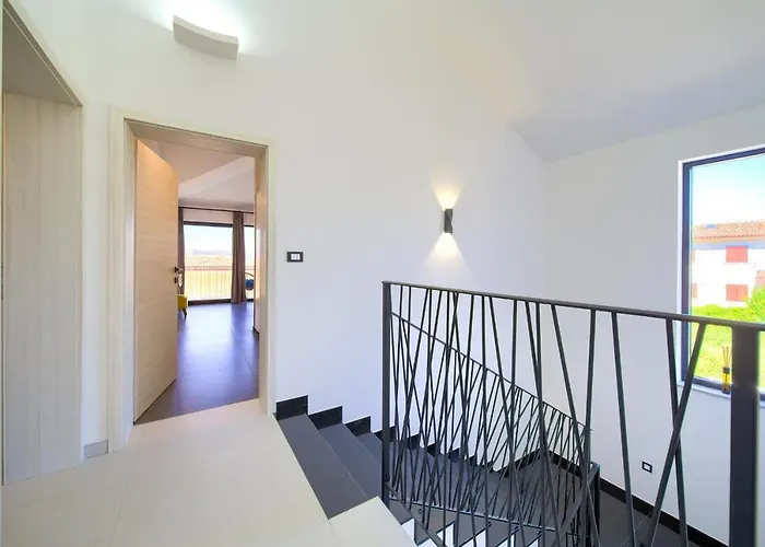 Vila House Lucija Linardici