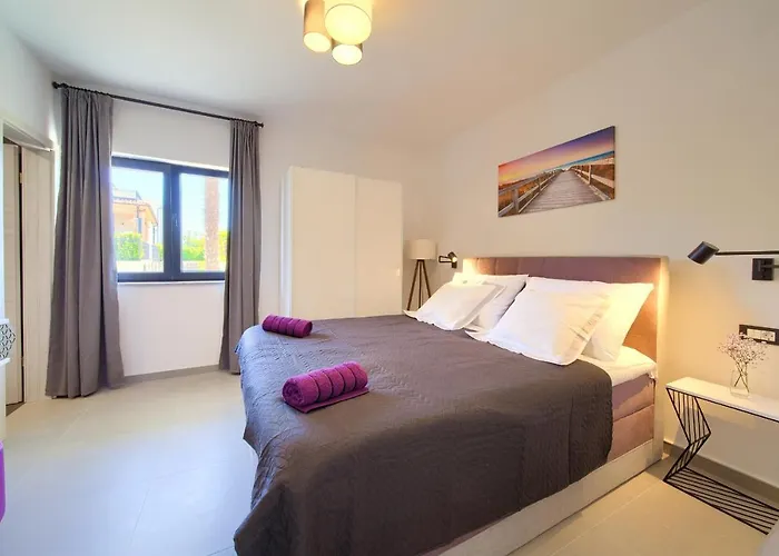 House Lucija Vila *