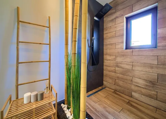 Vila House Lucija Linardici