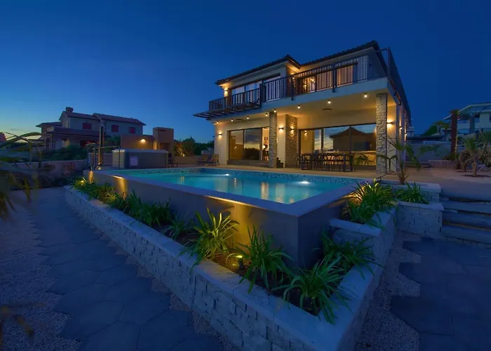House Lucija Vila *