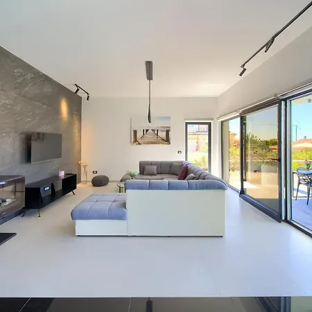 House Lucija * Linardići