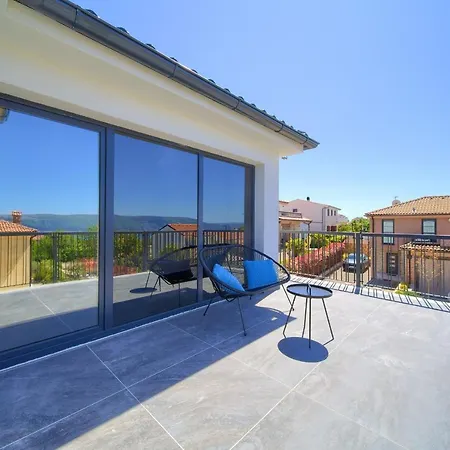 Willa House Lucija *