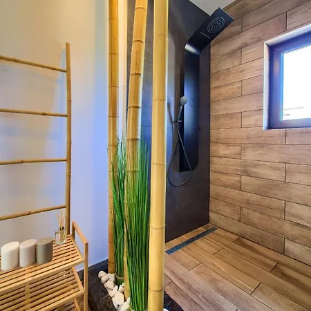 Villa House Lucija Linardici