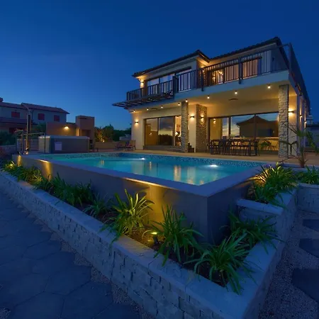 House Lucija Villa *