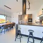 Βίλα House Lucija *